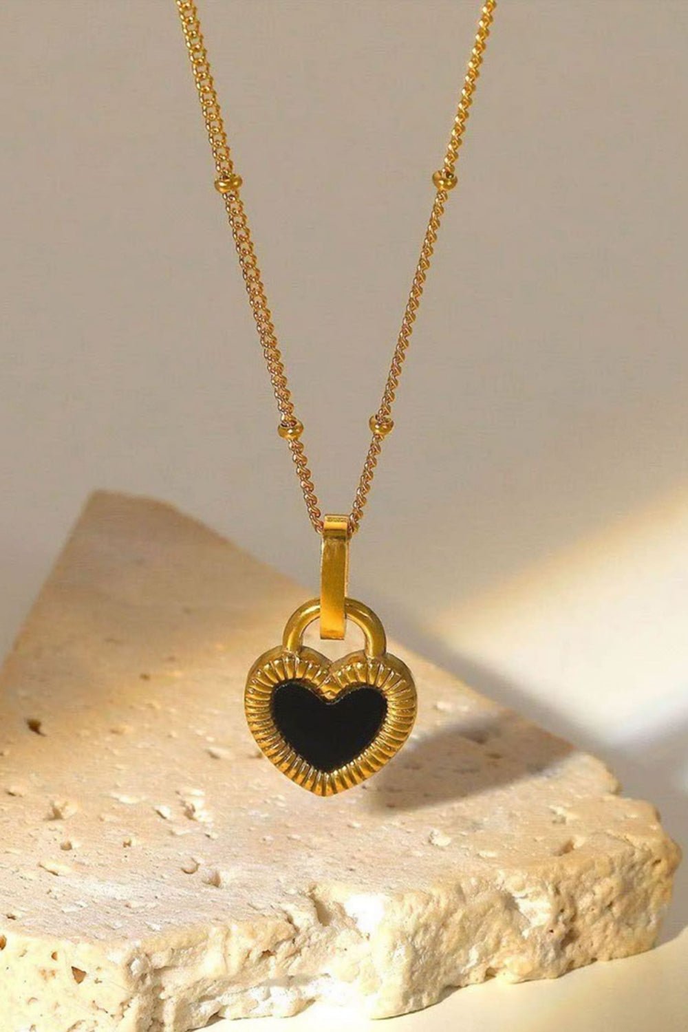 Contrast Heart Pendant Necklace necklace - JOJO Fashion